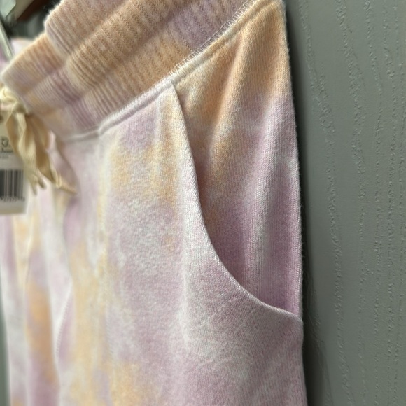 Simply Threads Jogger Pink Tie Dye - Picture 5 of 6